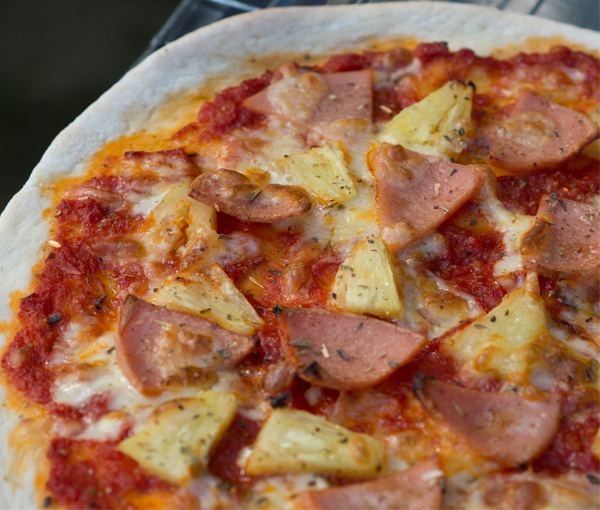 Hawaiian sensation pizza